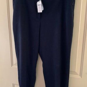 Chico's Manhattan Straight Leg Pant.  Size 2.5 Reg.  Color Navy.